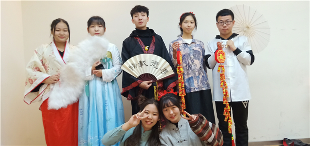 【完满演绎·课堂篇】做最雅的人,读最广博的书——《红楼梦》经典故事课堂演绎