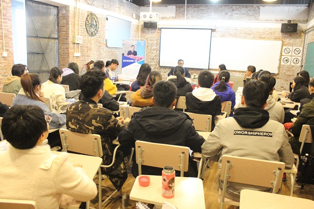 【协同育人·接待日】经济与管理学院院长张所地教授莅临远景学院