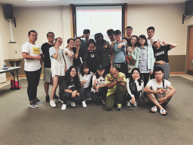 【远景学院NIU荣誉生项目专题报道十四】学习HIPHOP,舞出远景荣誉生自己的Style