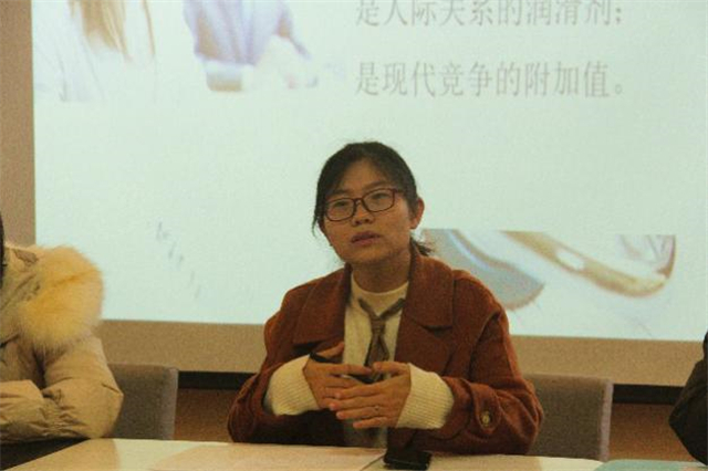 【情景模拟·融合篇】礼仪知识拍了拍你,原来职场中有这么多门道!