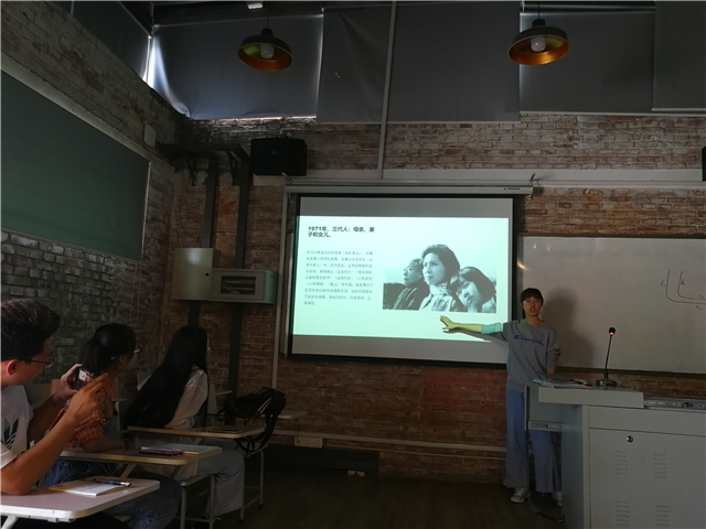 【完满演绎·课堂篇】远景学院实践报告课(二)《文学经典》实践课程汇报:摄影、文学中的人生百态