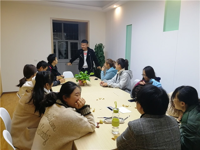 【一见如故·导师篇】华味惭初识,新声喜尽闻——记郝崇伶导师首次见面会