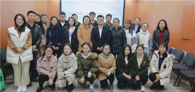 【世界哲学日·哲谭篇】“你好,卡尔·马克思!”——跨时空、跨学科与思想家对话
