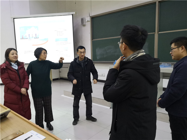 薪火传承，助力青年教师成长——远景学院“项目式学习（Project-based Learning）在课堂教学中的运用”的专题讲座