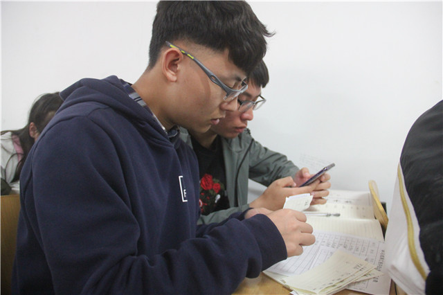 【协同育人·团队篇】践行晋商精神 探寻经管之路——远景学院跨经济学与管理学跨学科团队实践教学暨学习成果汇报评比成功举办