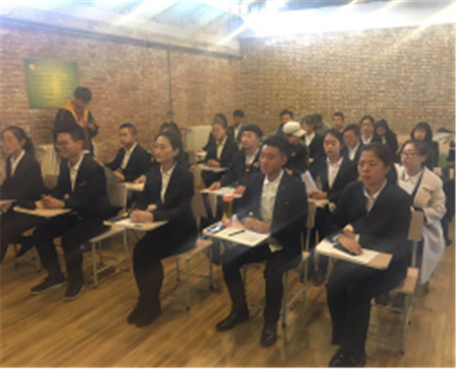 【完满演绎·课堂篇】细节定成败,礼仪面面观:腾讯校招模拟演练