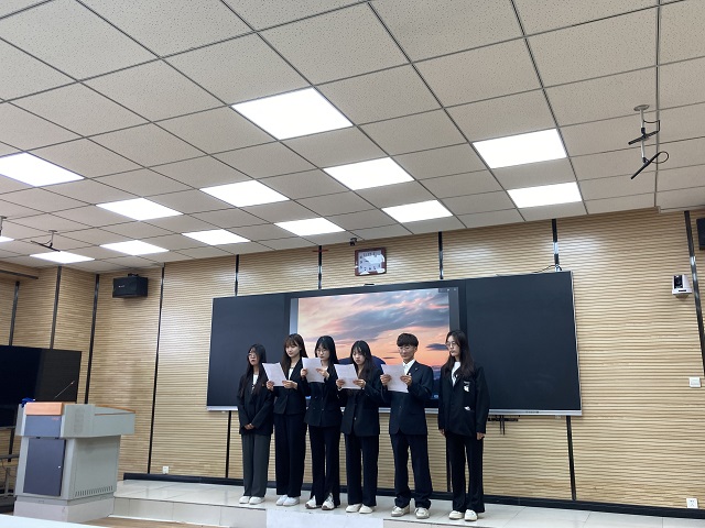书香新时代,“典”亮新征程——第五届中华经典诵写讲大赛远景学院正在行动