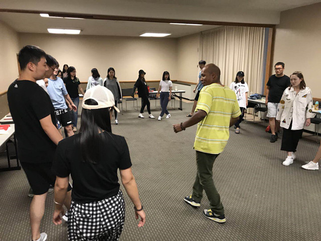 【远景学院NIU荣誉生项目专题报道十四】学习HIPHOP,舞出远景荣誉生自己的Style