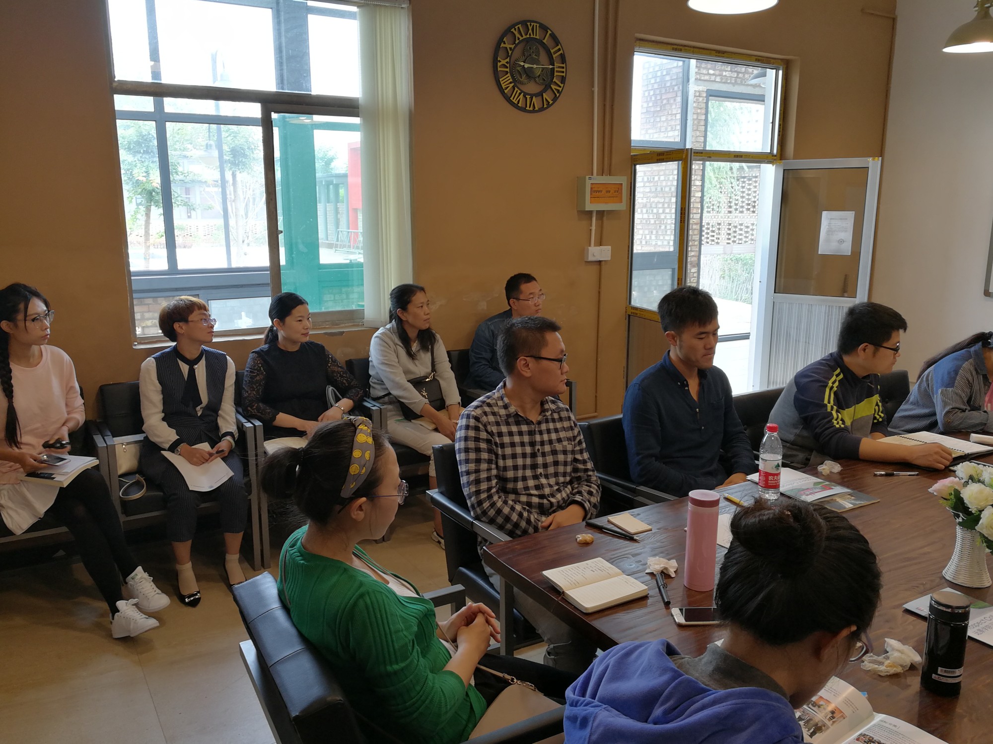 远景学院召开2017荣誉生选拔总结暨新学期工作部署会议